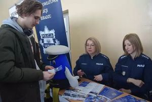 policjantki uczestniczyły w Akademickich Targach Pracy