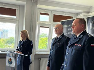 Uroczysta zbiorka z okazji obchodów Święta Policji w sieradzkiej komendzie.